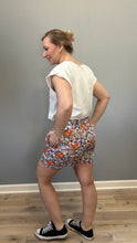 Load image into Gallery viewer, Floral Wide Leg Shorts
