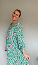 Load image into Gallery viewer, Green Patterned Long Sleeve Maxi
